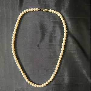 Vintage Monet Pearl Necklace 18 inches